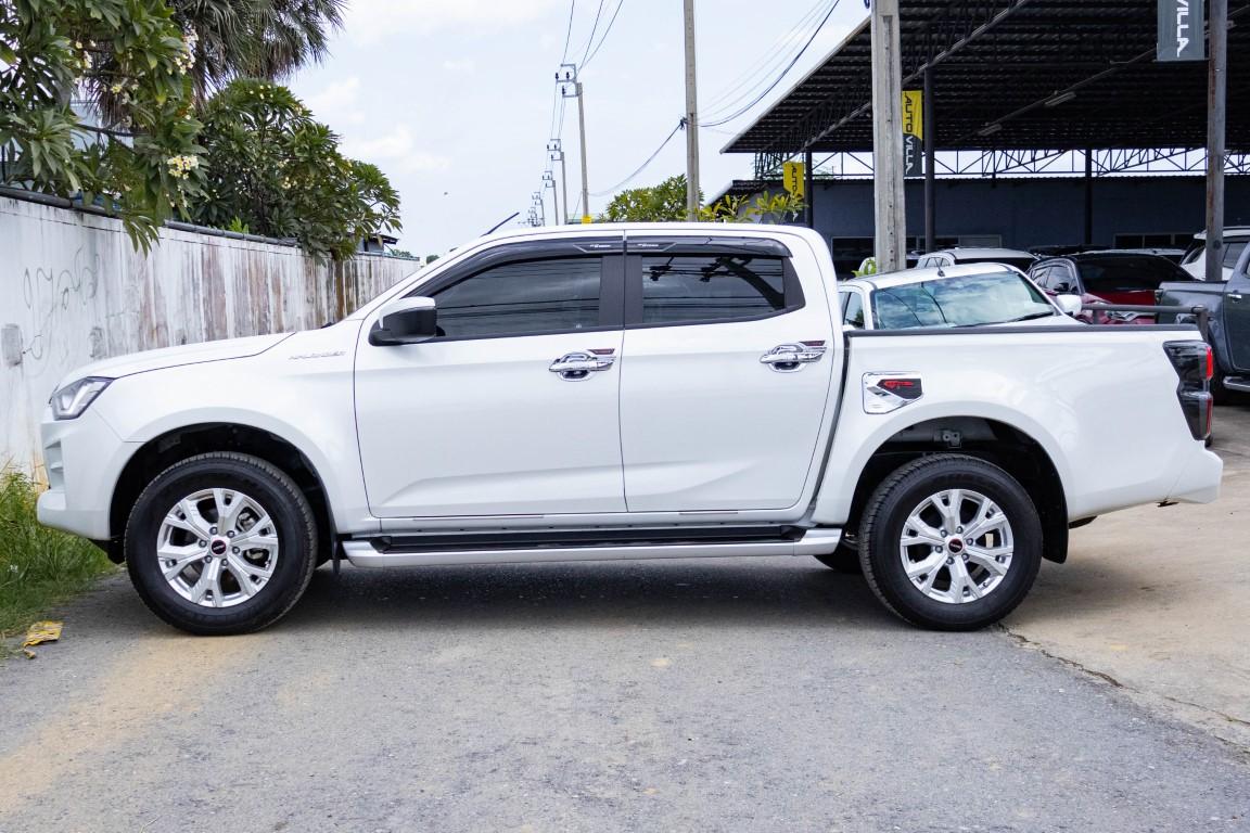 Isuzu Dmax Cab4 Hilander 1.9 Z M/T 2023 *RK2078*